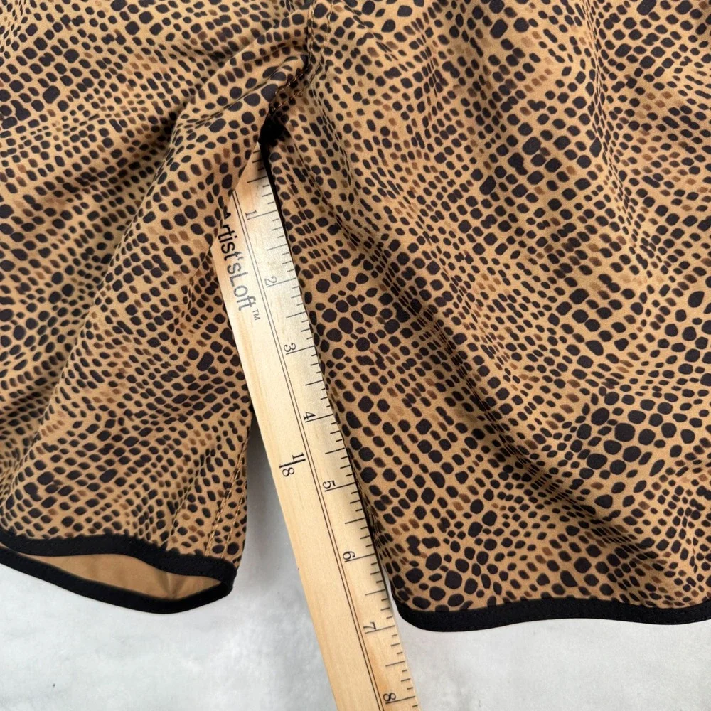 Vuori Banks‎ Shorts Men's S Animal Print 7